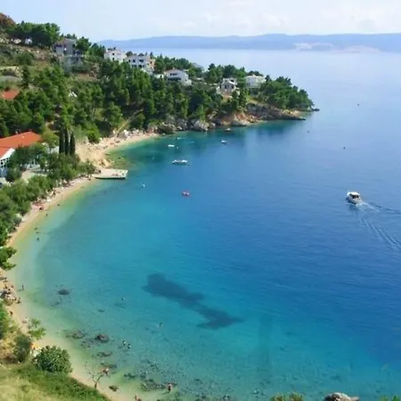 Candy Fis Daire Omiš
