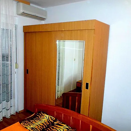 Daire Candy Fis Omiš